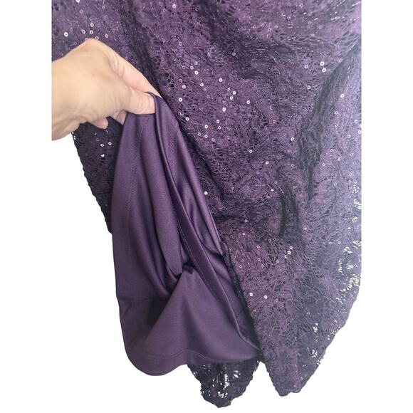 Scarlett Purple Sequin Lace Formal Dress Neckline Cutout Side Ruching Size 10 - Picture 11 of 14